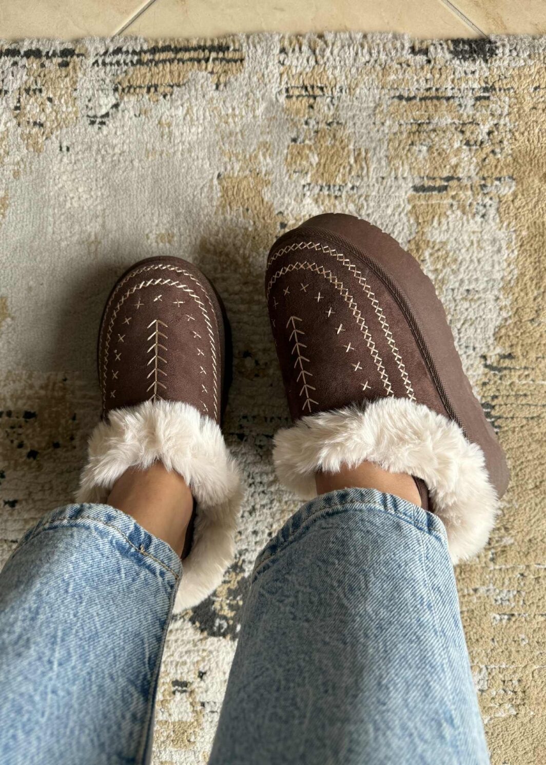 Chinelo Plataforma Com Elástico - Castanho