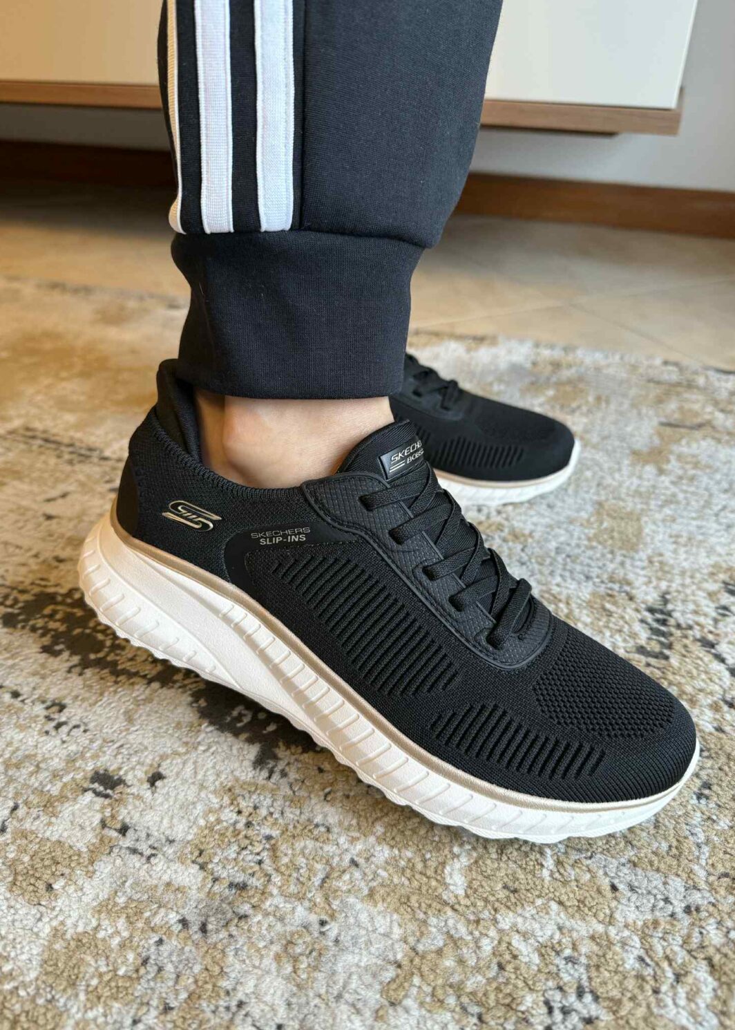 Skechers slip-ins Preto