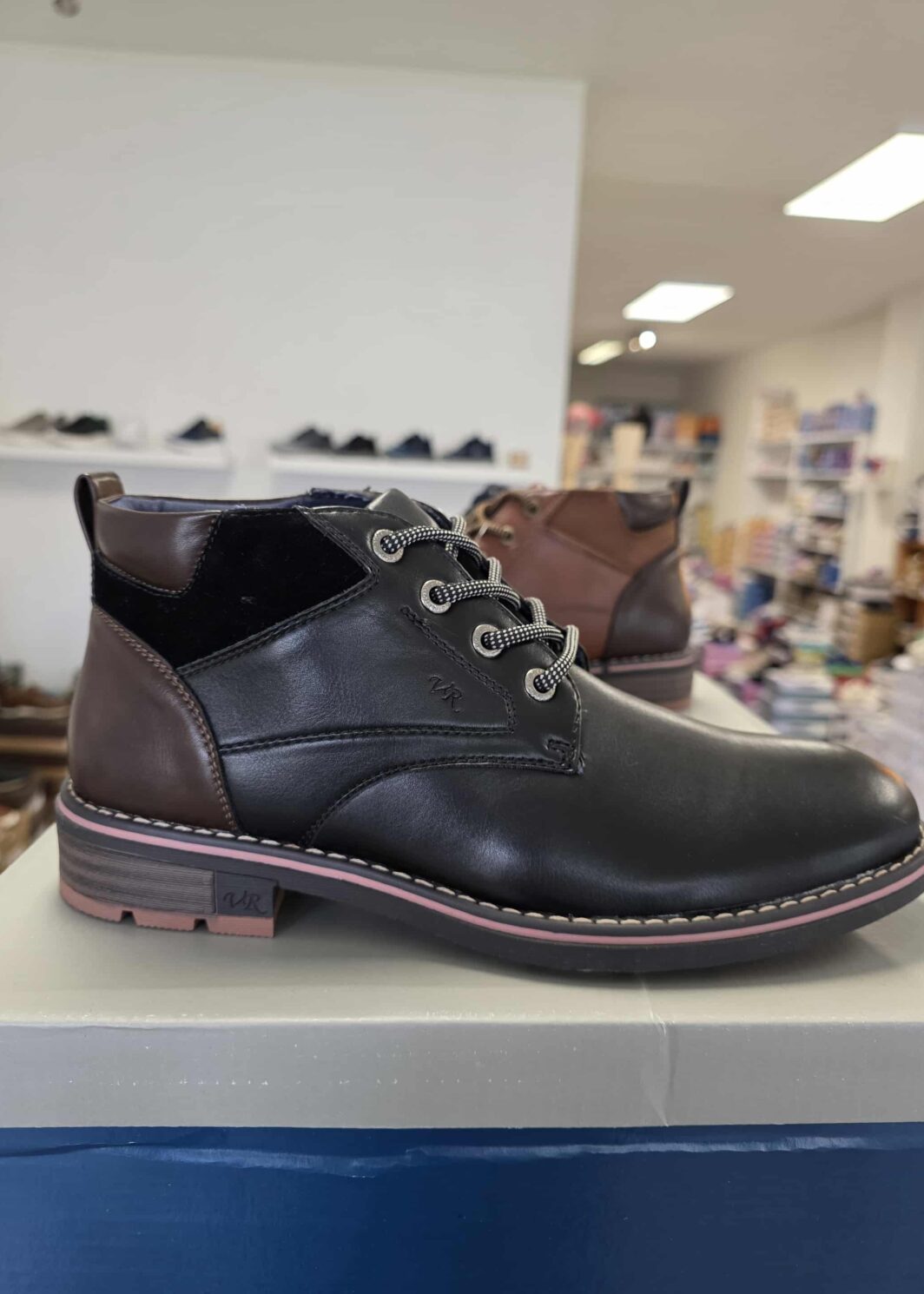 Bota casual Virucci preta