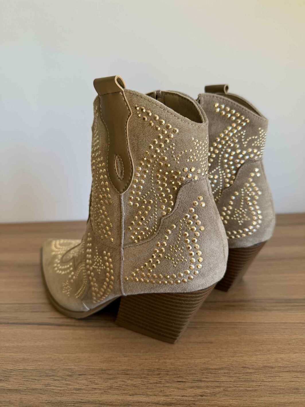 Botim Texana Tachas Khaki