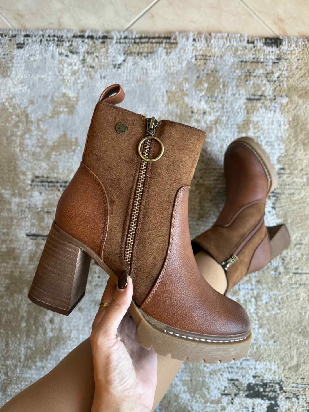 Botins Virucci 4 - Camel