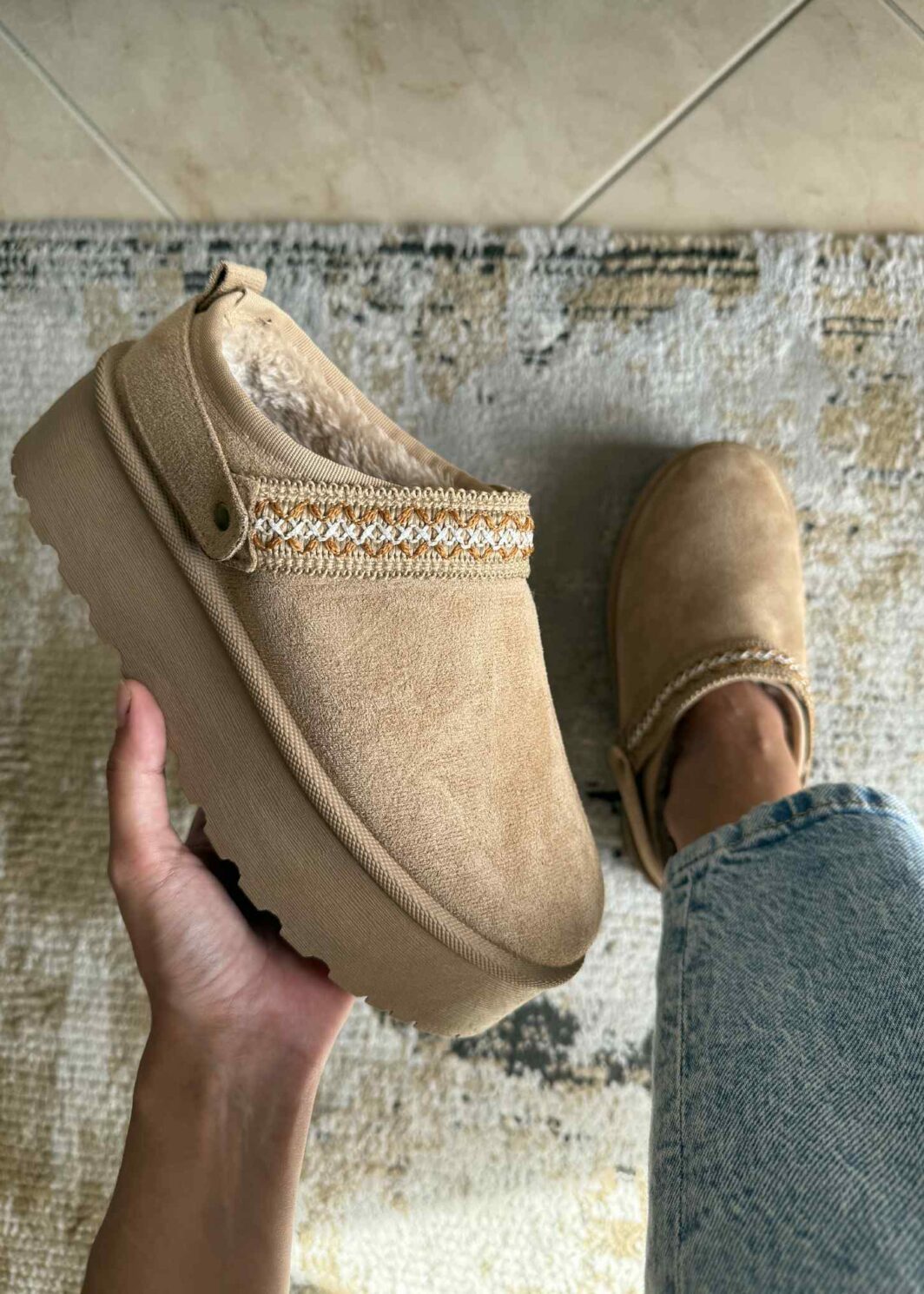 Chinelo Plataforma Com Pelinho