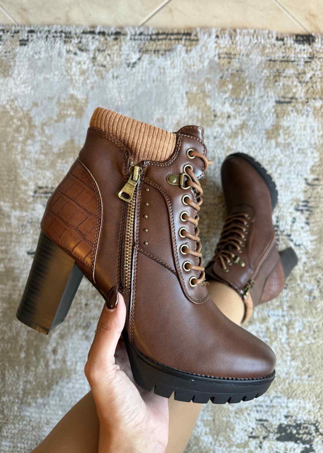 Botins Virucci 1 - Camel