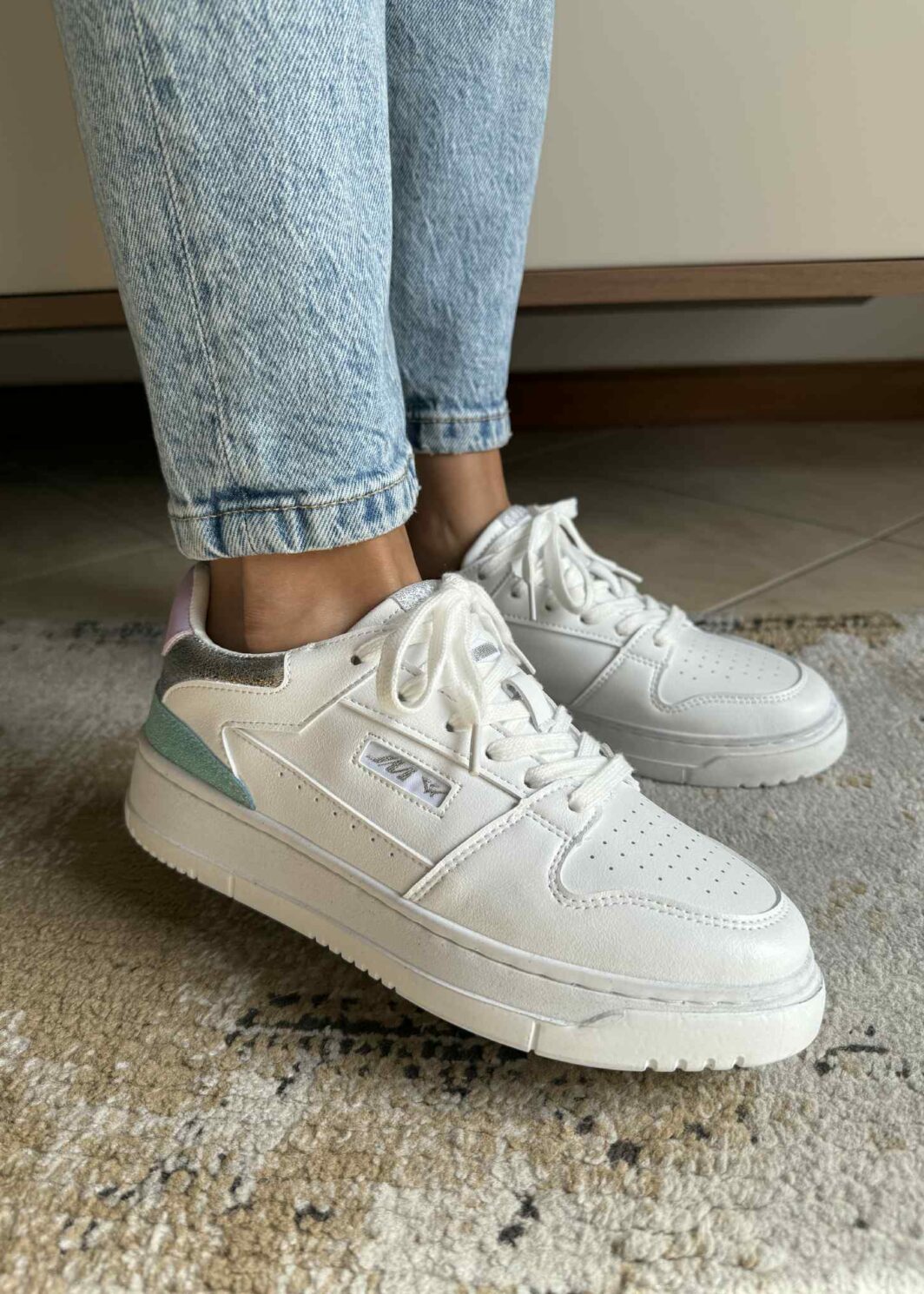 Sapatilha Jomix Branca