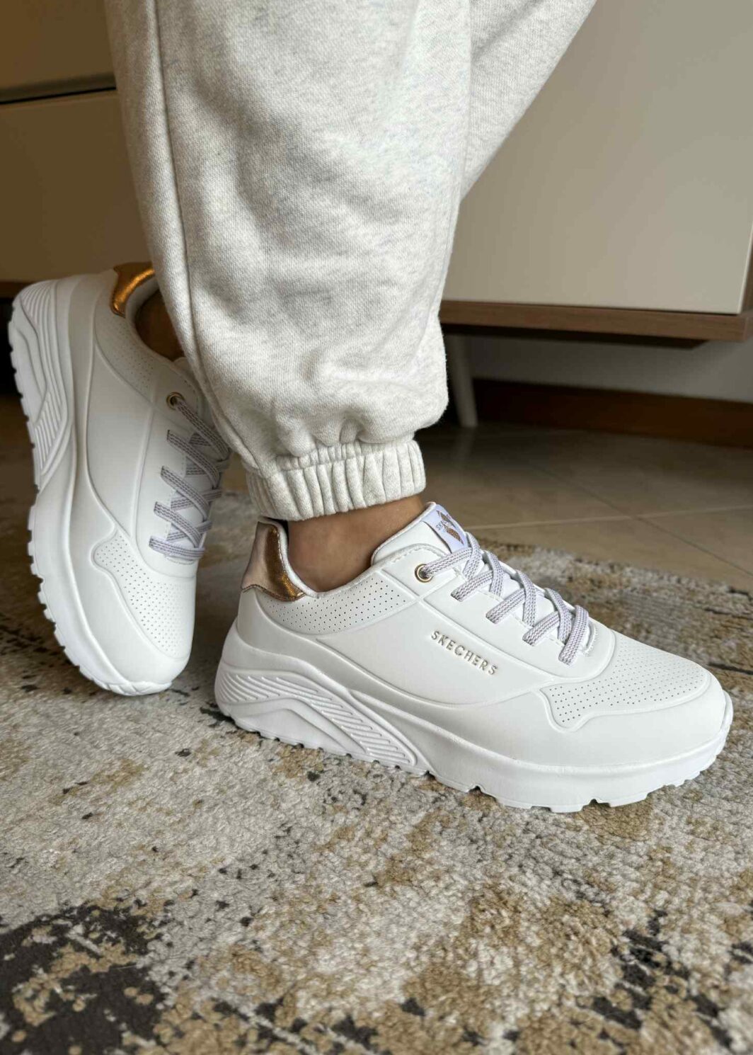 Skechers UNO Lite Branco