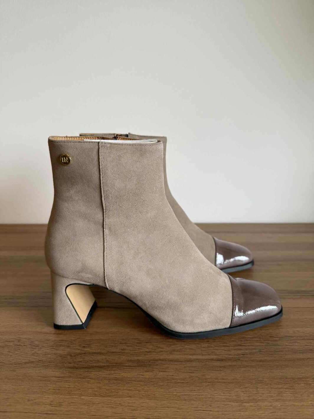 Botim Deluxe Innovation - Taupe
