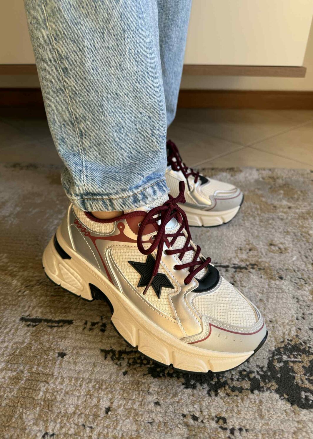 Sapatilha estrela bordeaux