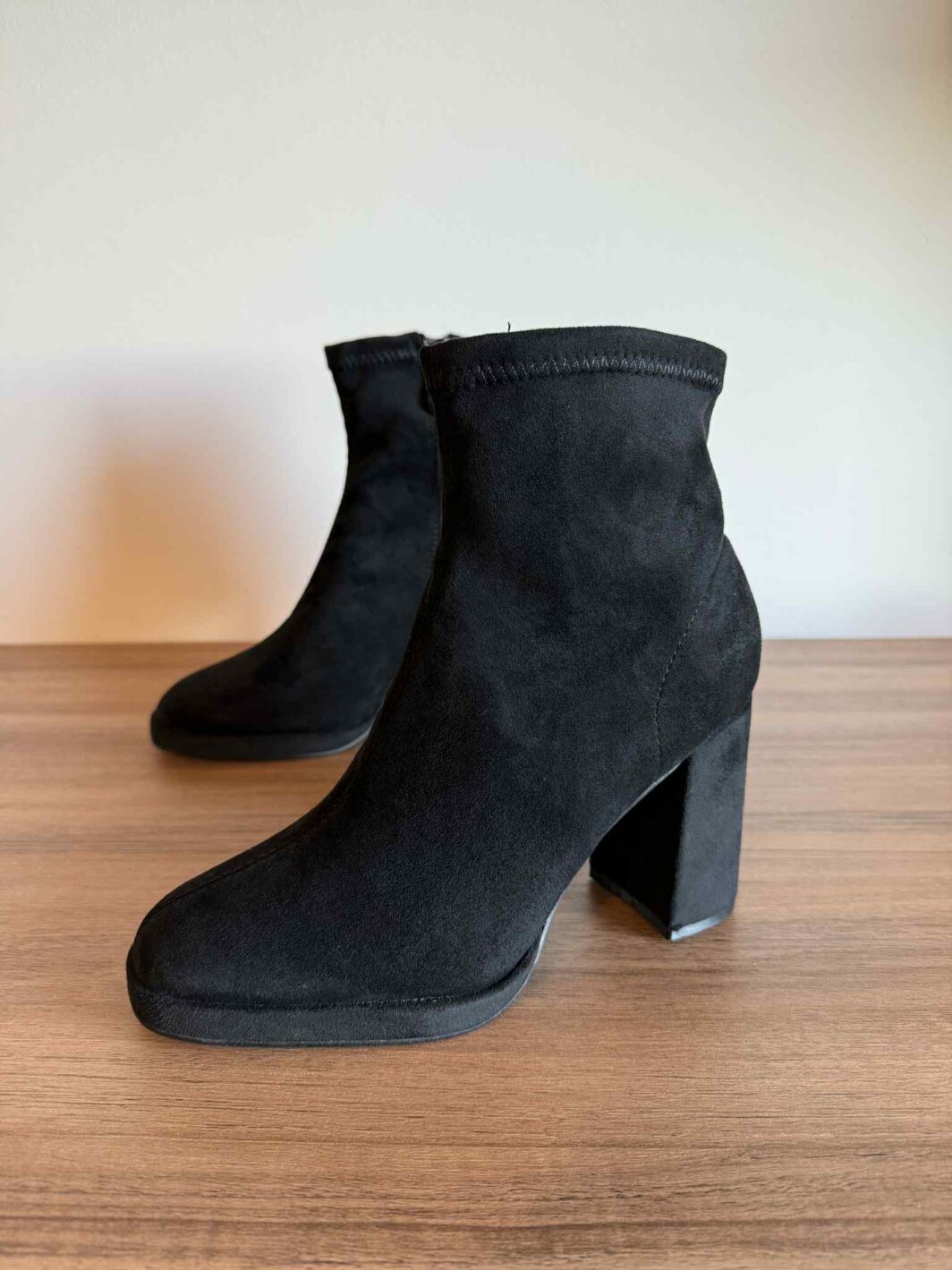Botim Suede Preto