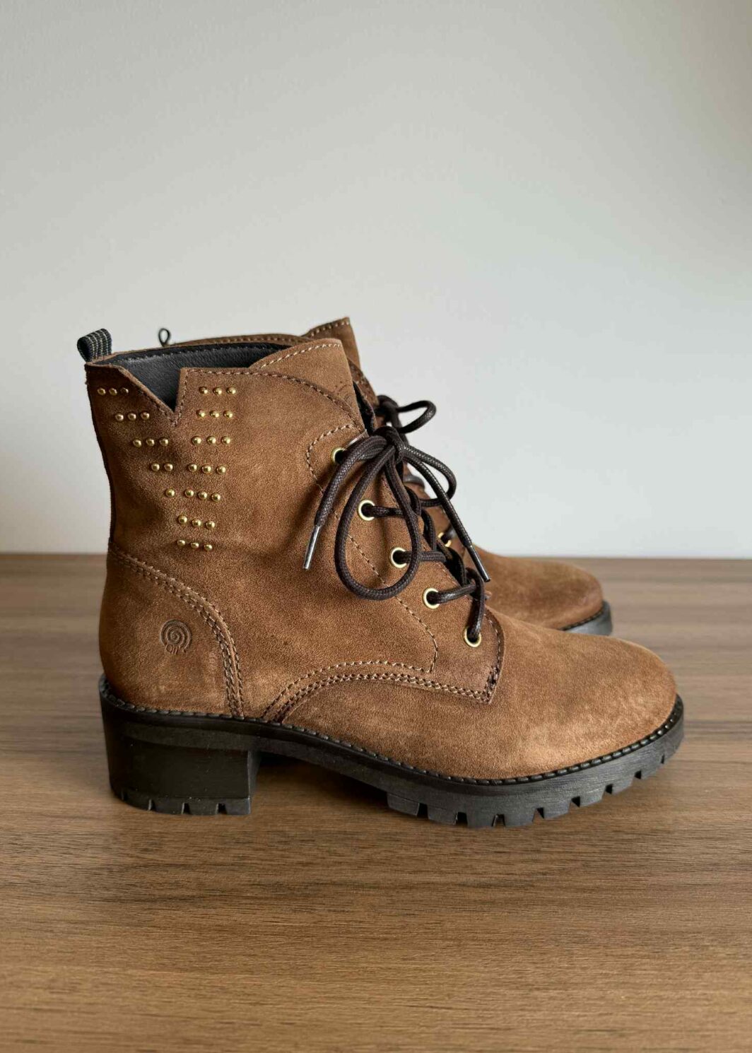 Bota militar em camurça Oii
