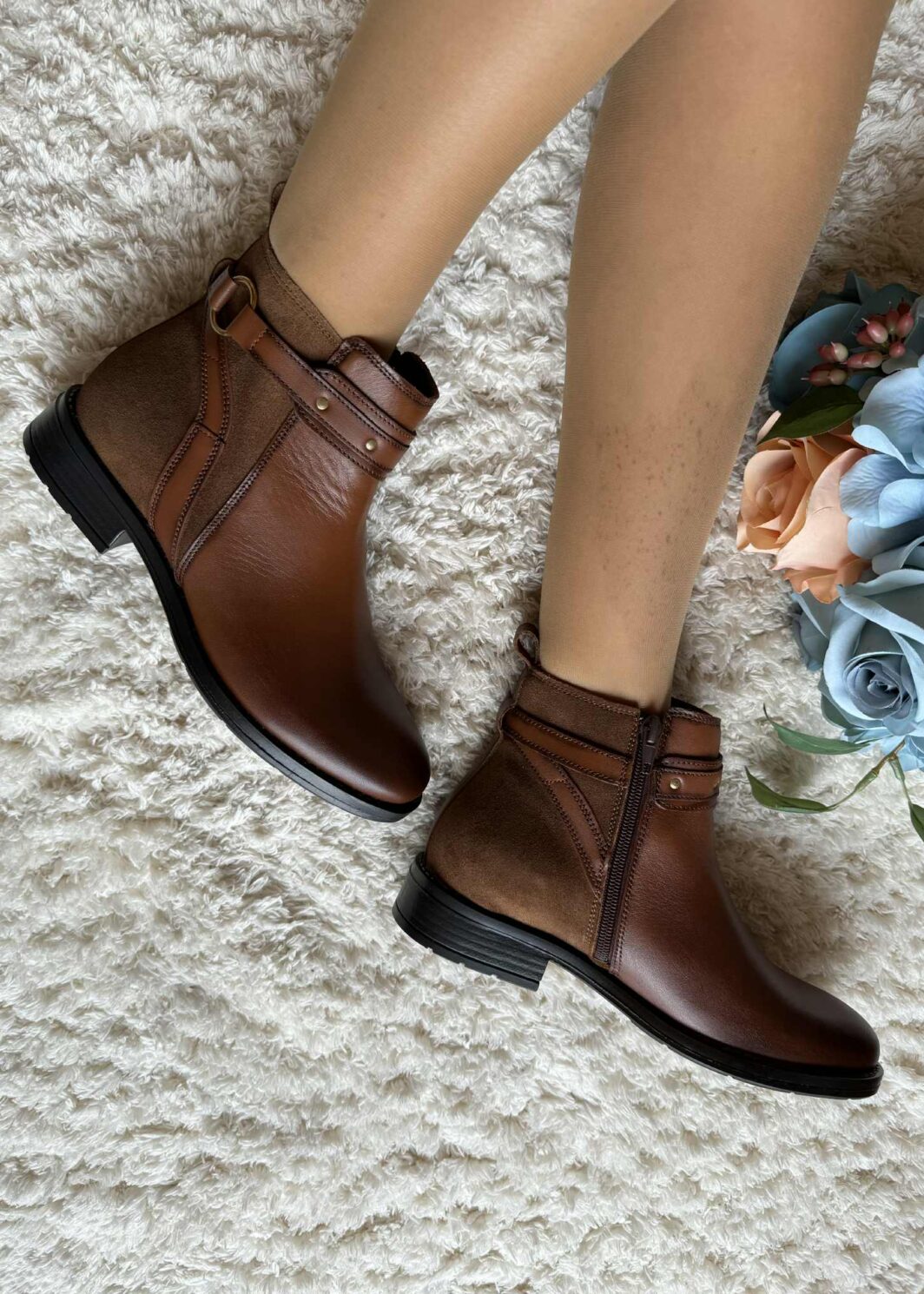 Botim raso em pele Innovation - Camel