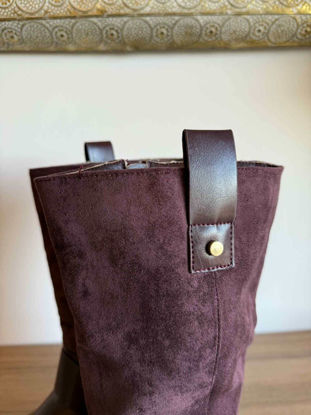Bota à Cavaleiro Cano Médio - Vinho