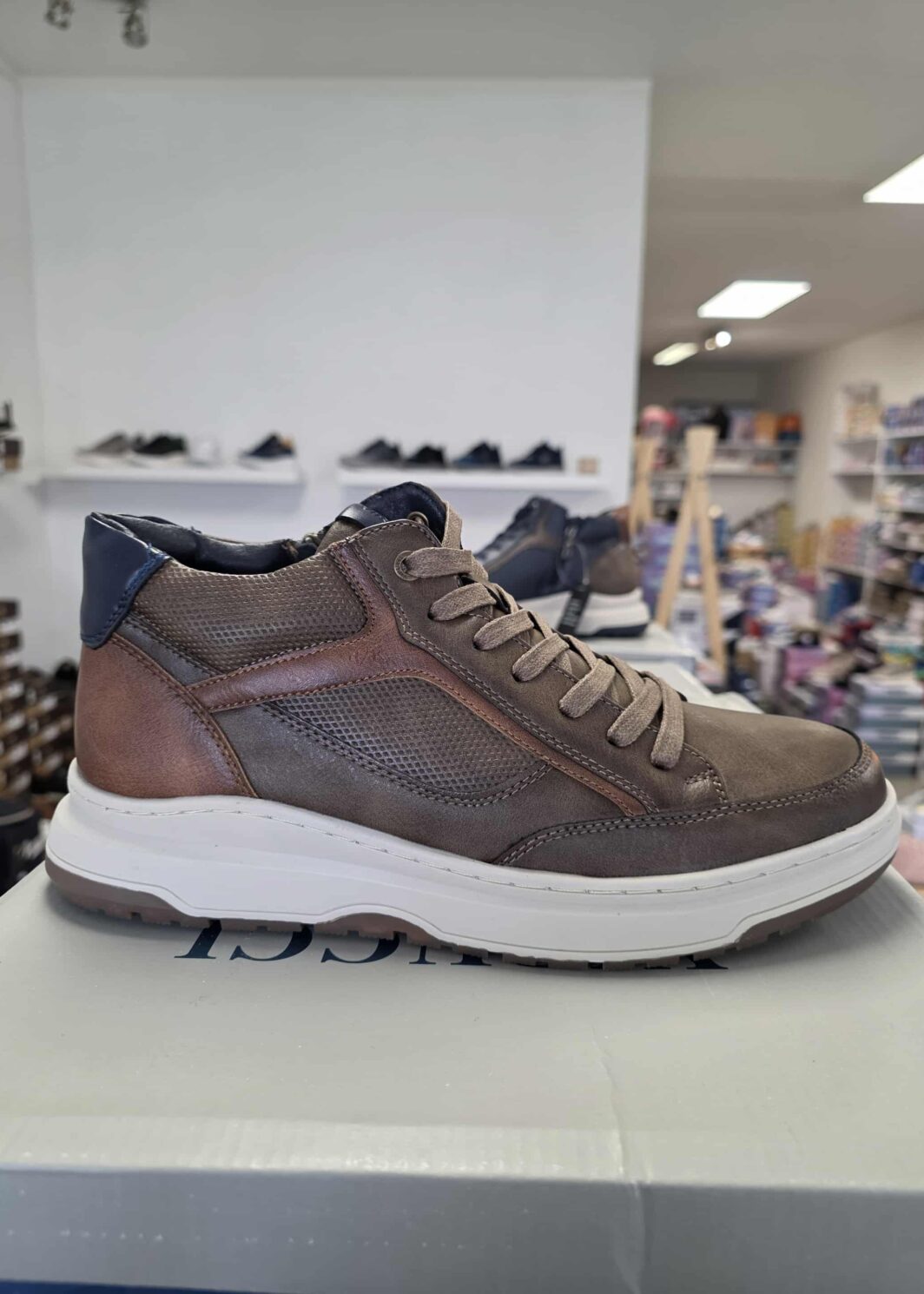 Bota desportiva Virucci Verde