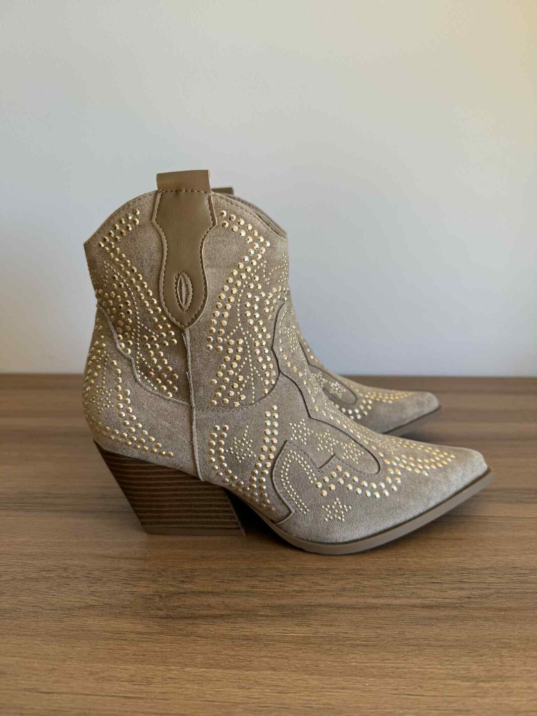 Botim Texana Tachas Khaki