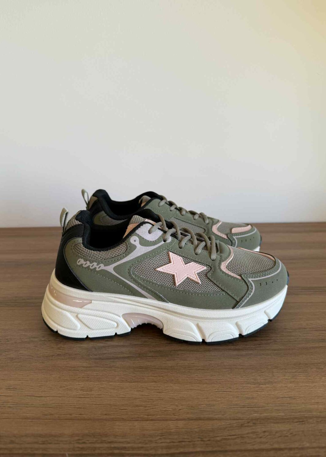 Sapatilha estrela verde