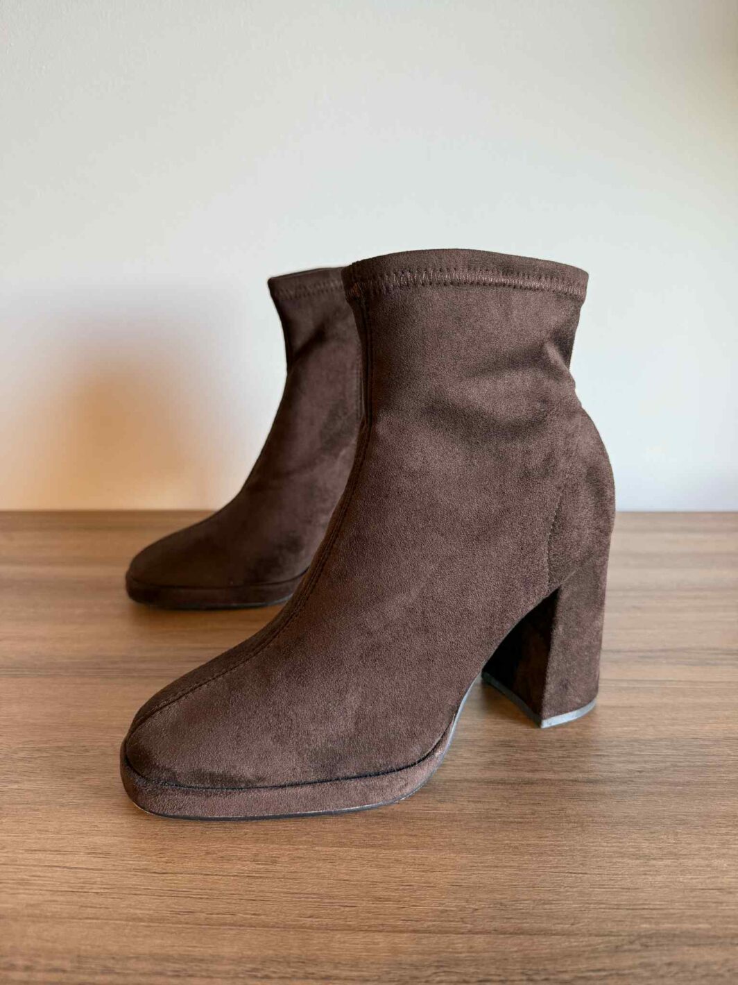 Botim Suede Castanho