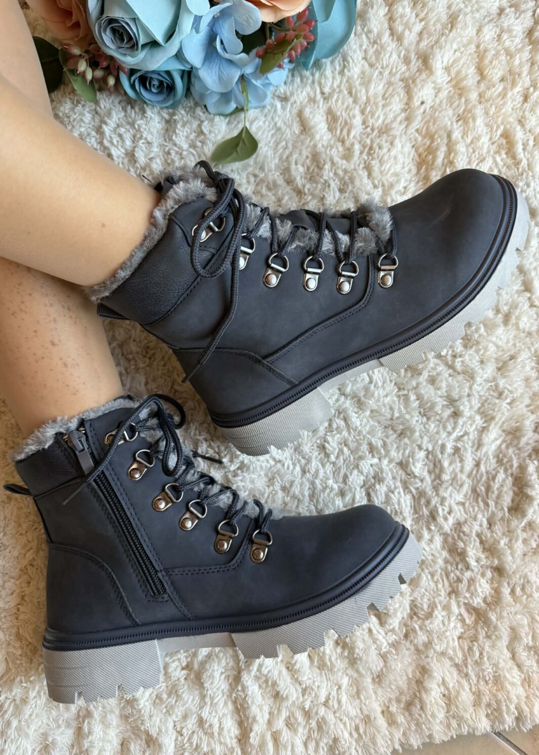 Bota Saltars Com Pelinho - Azul