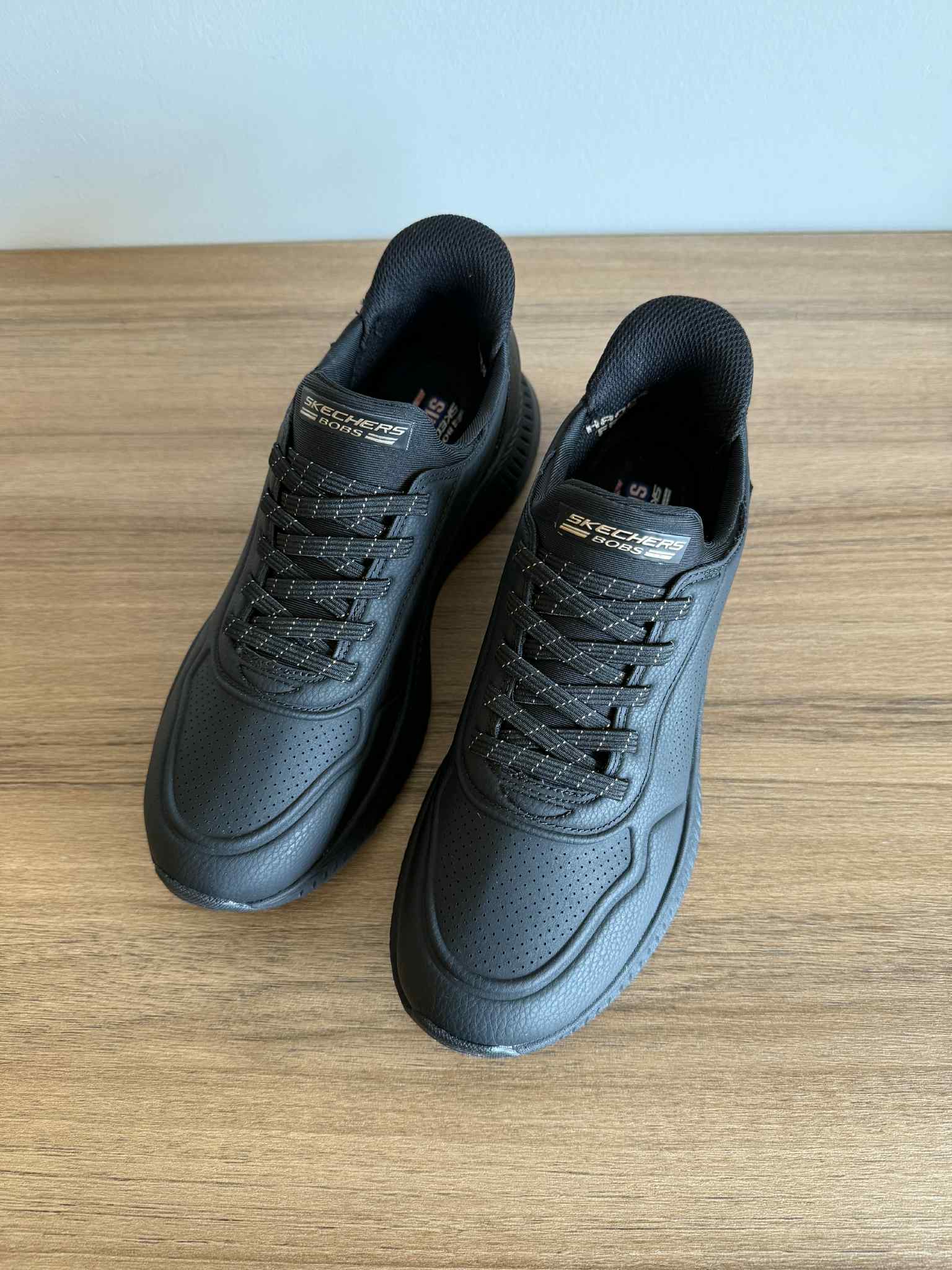 Skechers Slip-ins: BOBS Squad 4 - Key Look