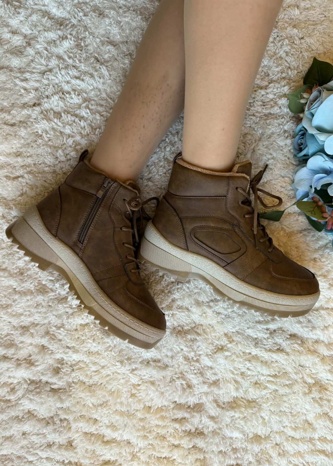 Bota Castanha Forrada a Pelo