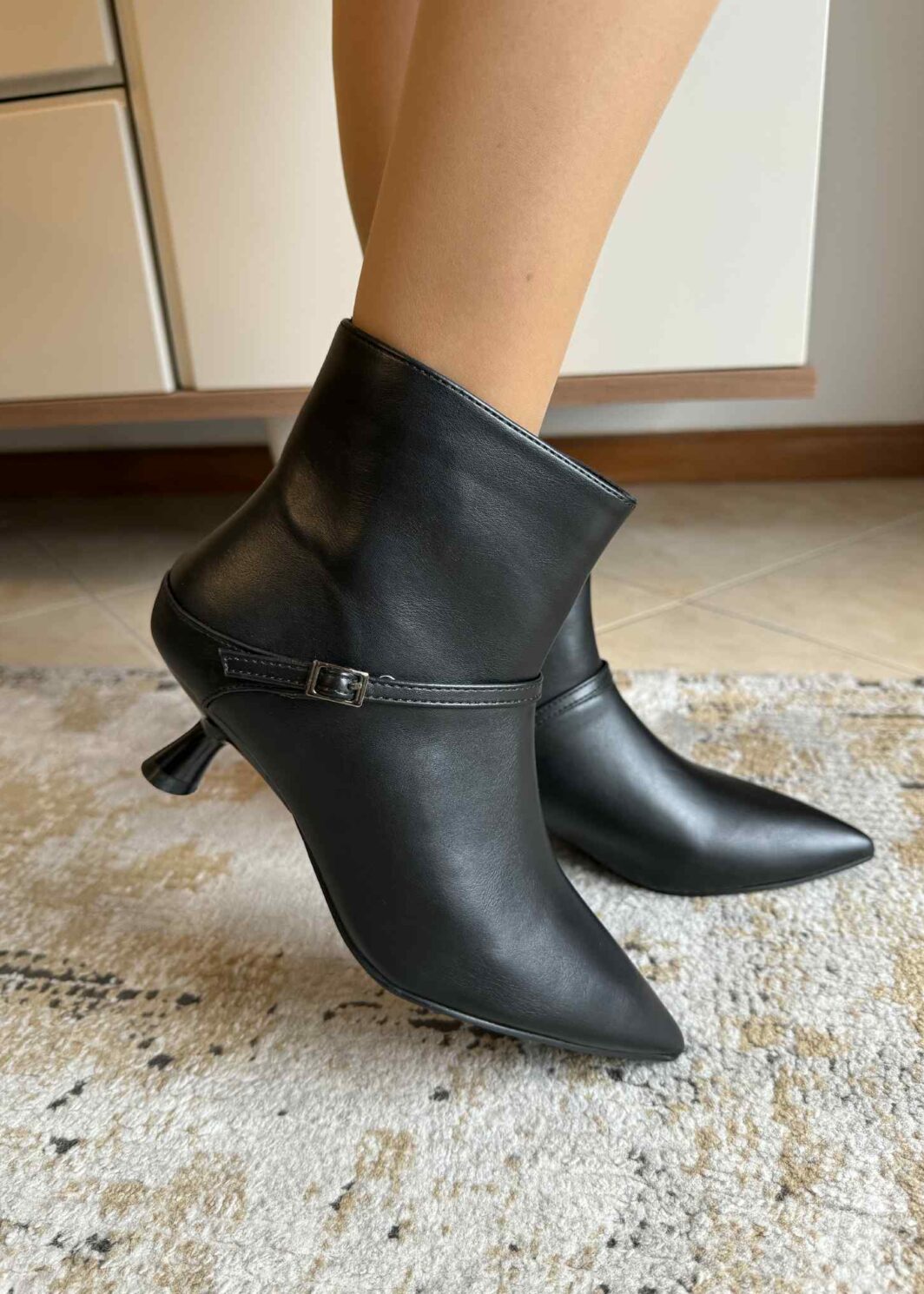 Botim Miss Thing Preto