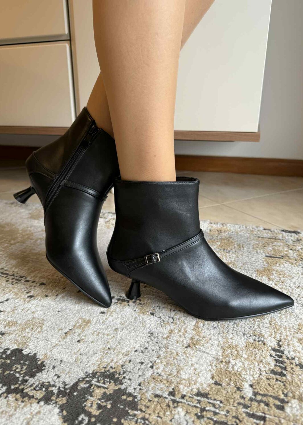 Botim Miss Thing Preto