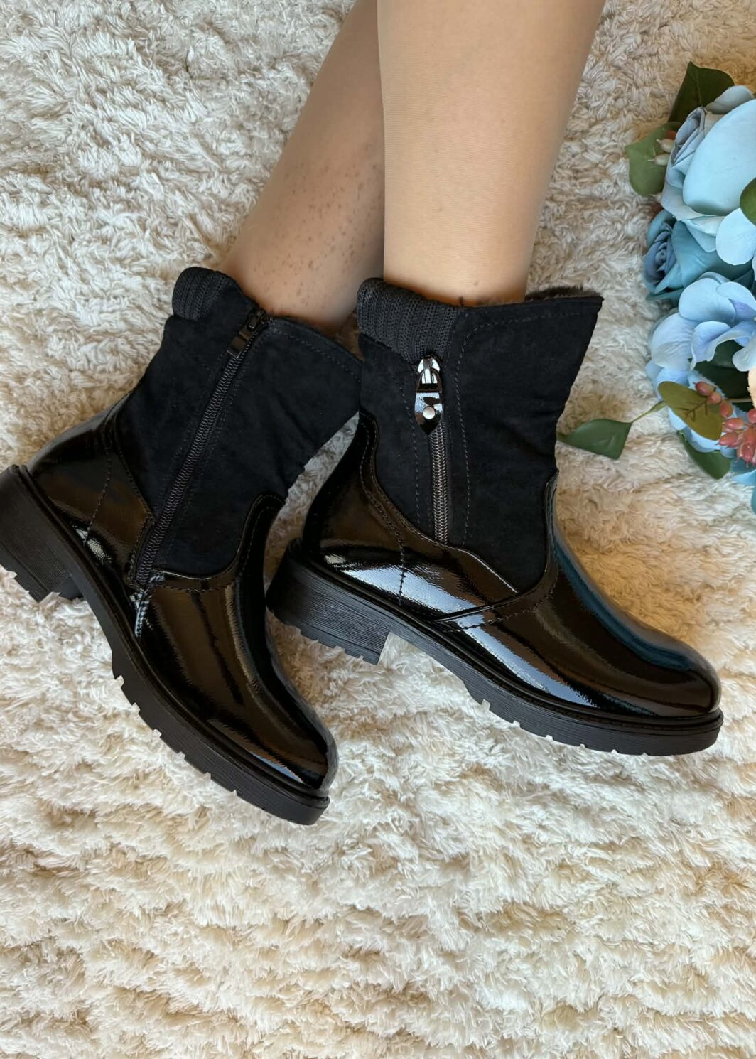 Botim Forrado a Pelo Verniz