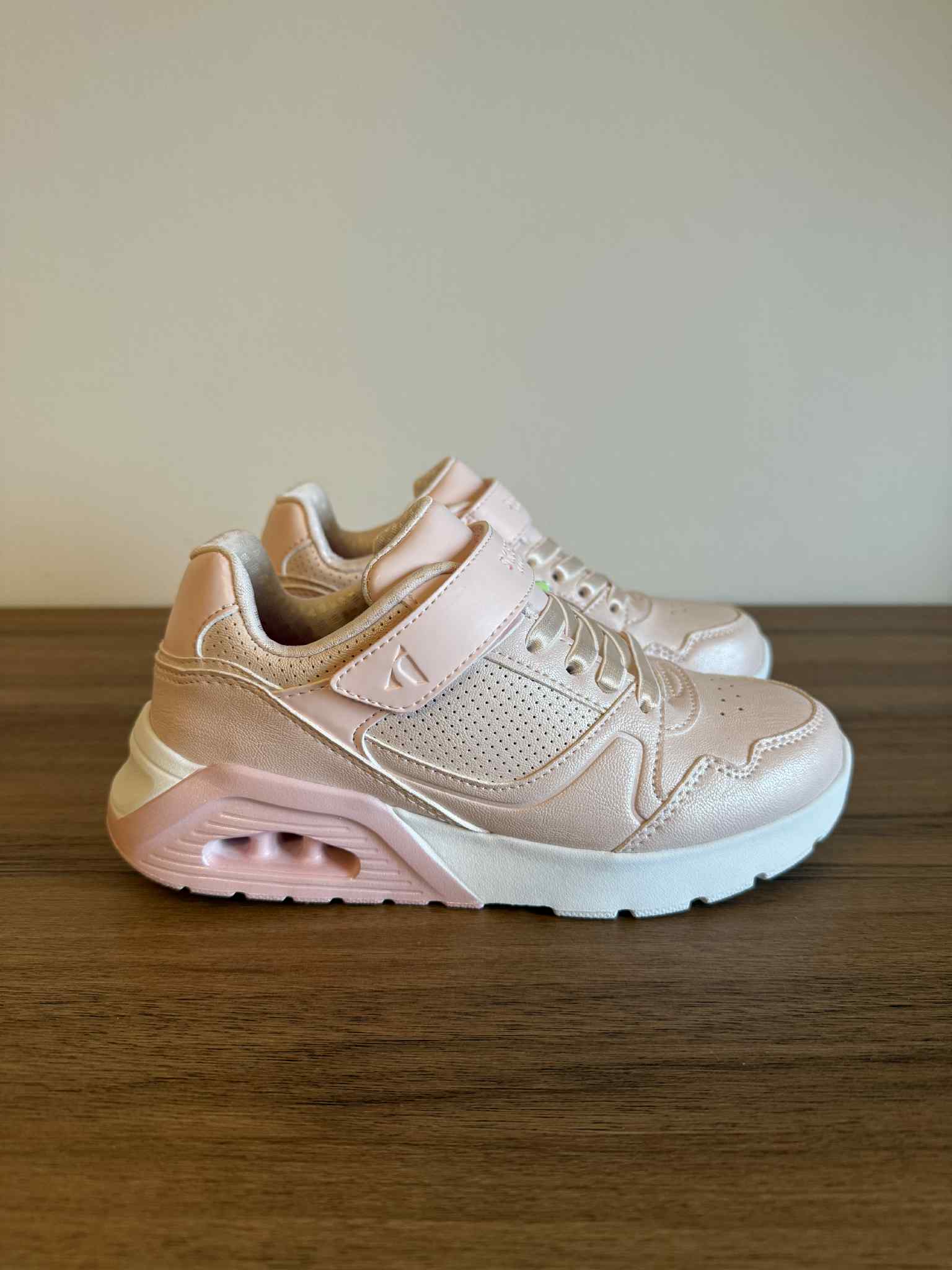 Skechers Uno Lite 2.0 Chic Shimmer