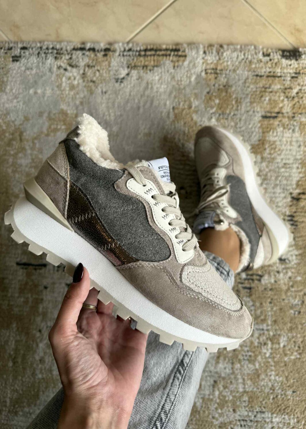 Ténis Corina Sheepskin - Cinza