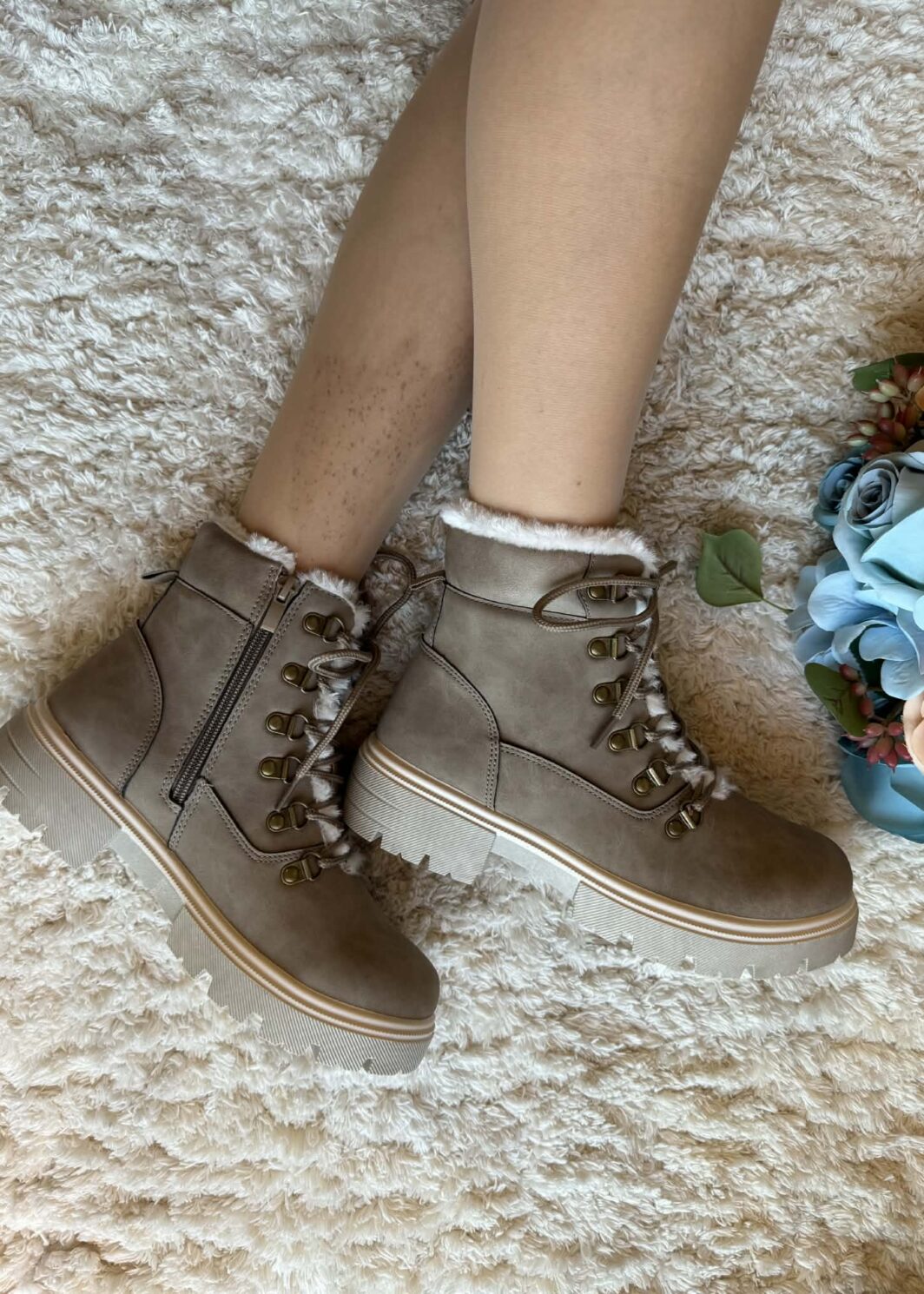 Bota Saltars Com Pelinho - Khaki