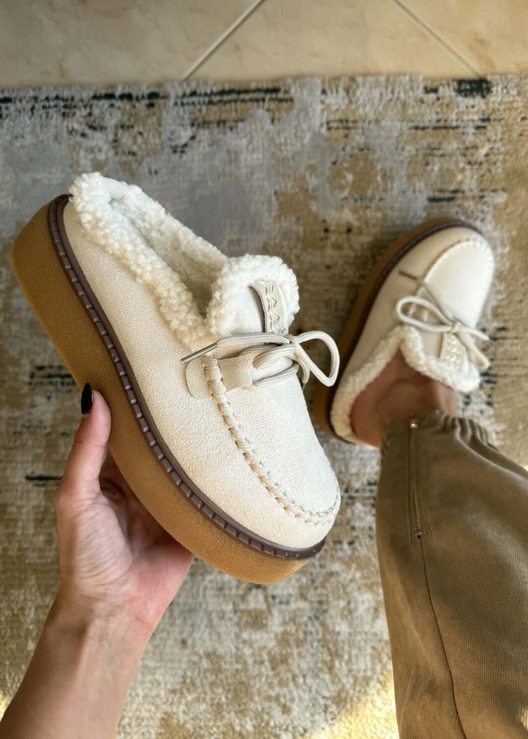 Chinelo de exterior Fluffy - Bege