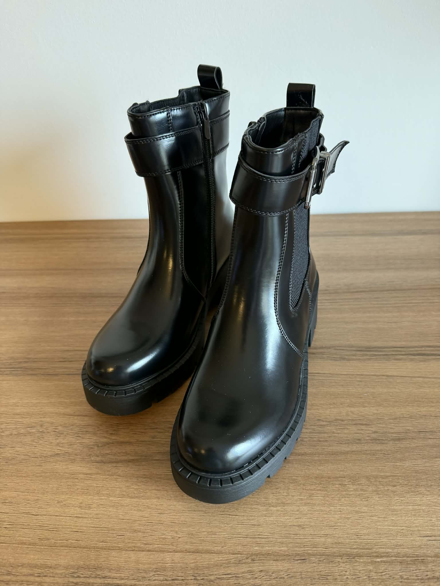 Bota Preta Estilo Combat