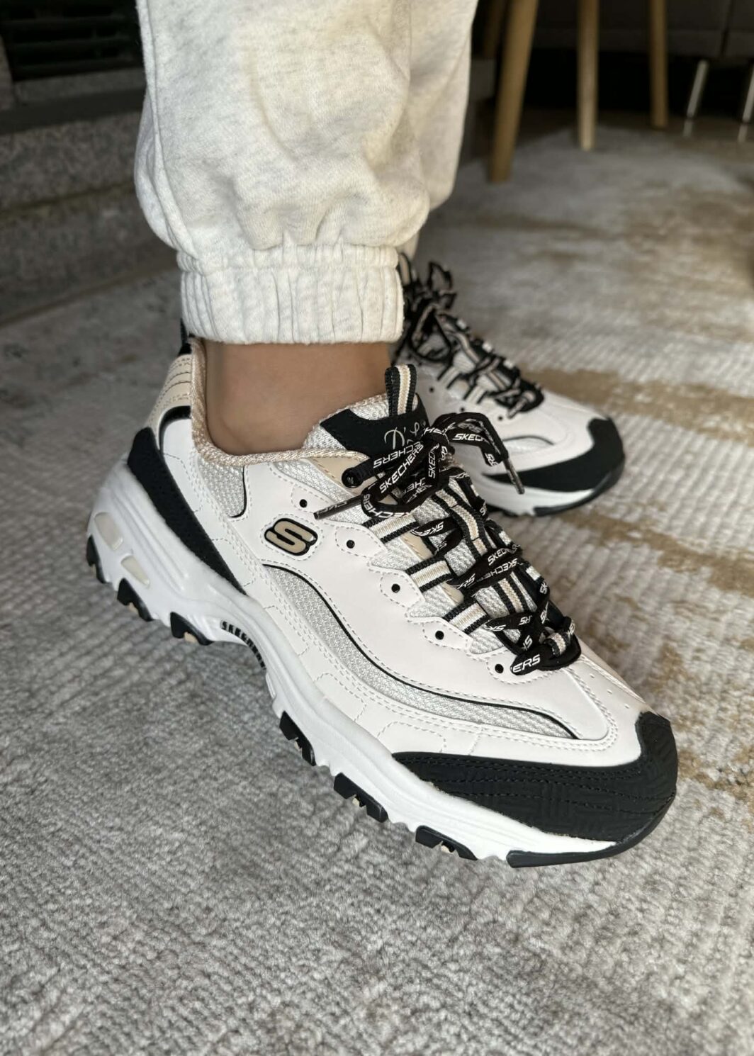 Skechers D'Lites NTBK