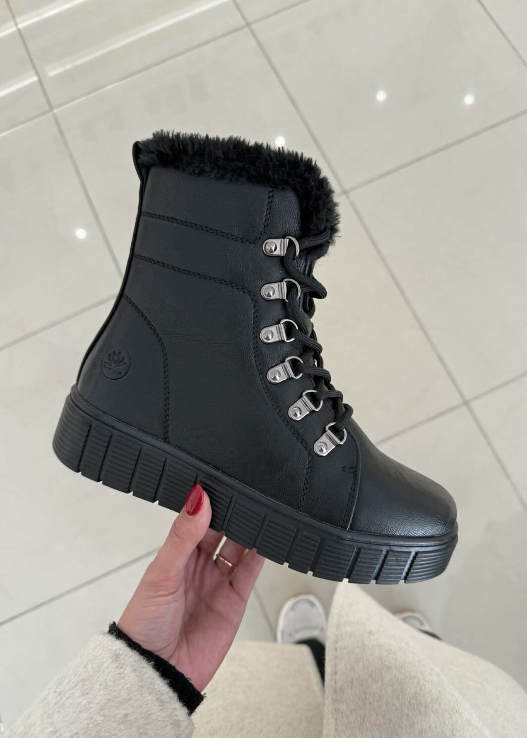 Bota Militar com pelinho - preto