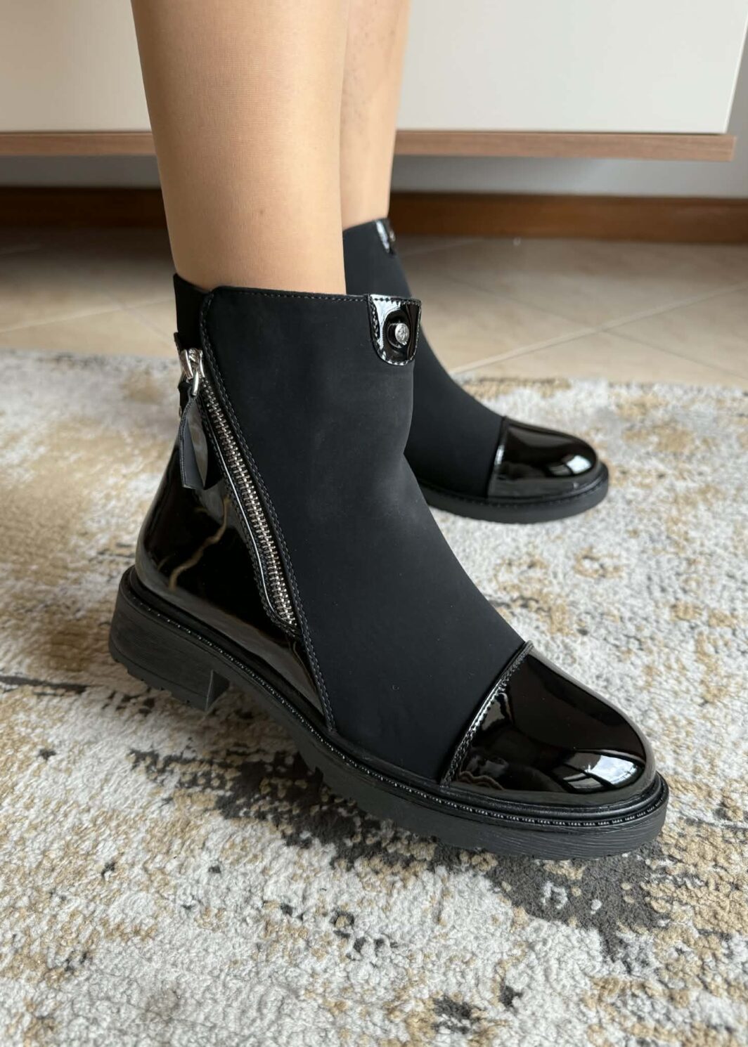 Bota Zip Verniz Preta