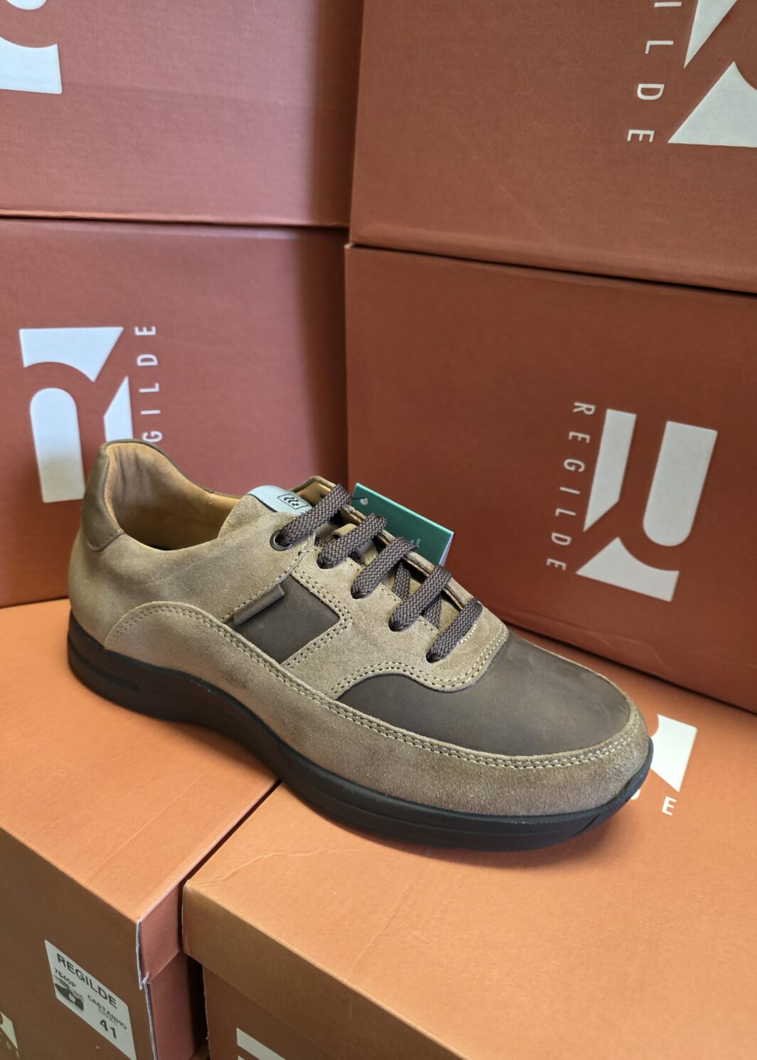 Sapato Regilde camel