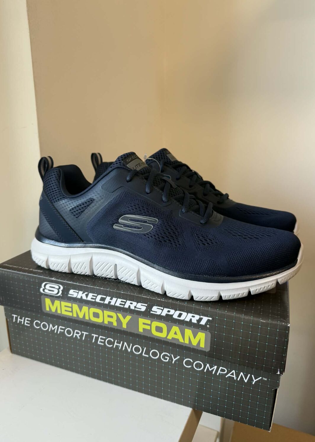 Skechers Track - Broader