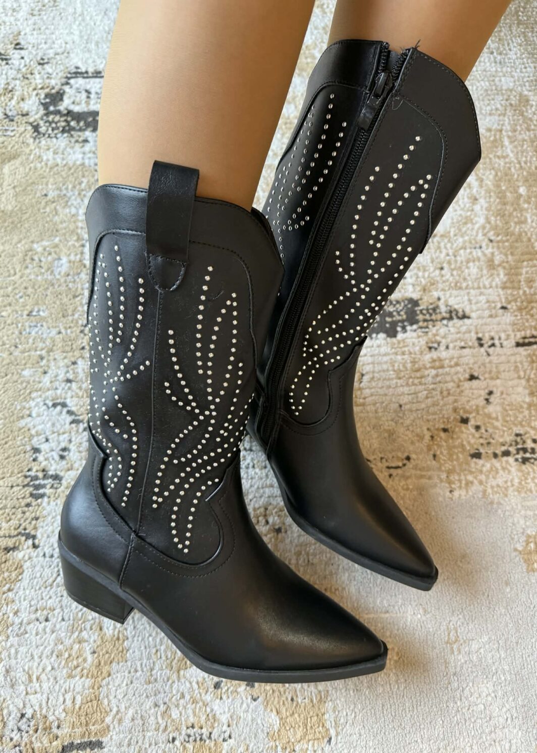 Texana Preta com Tachas