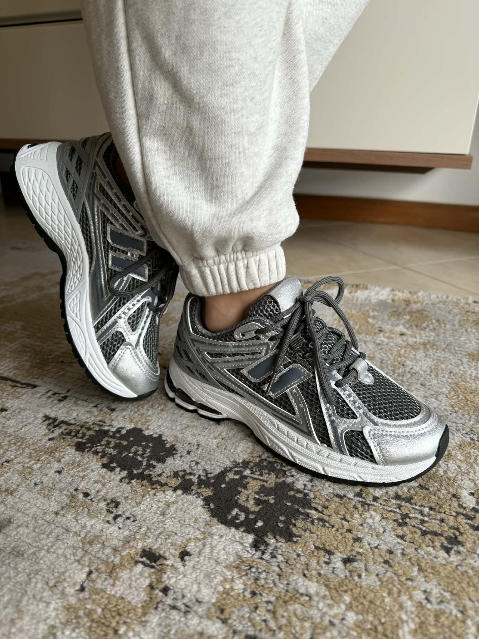 Ténis Desportivo Cinza Conforto