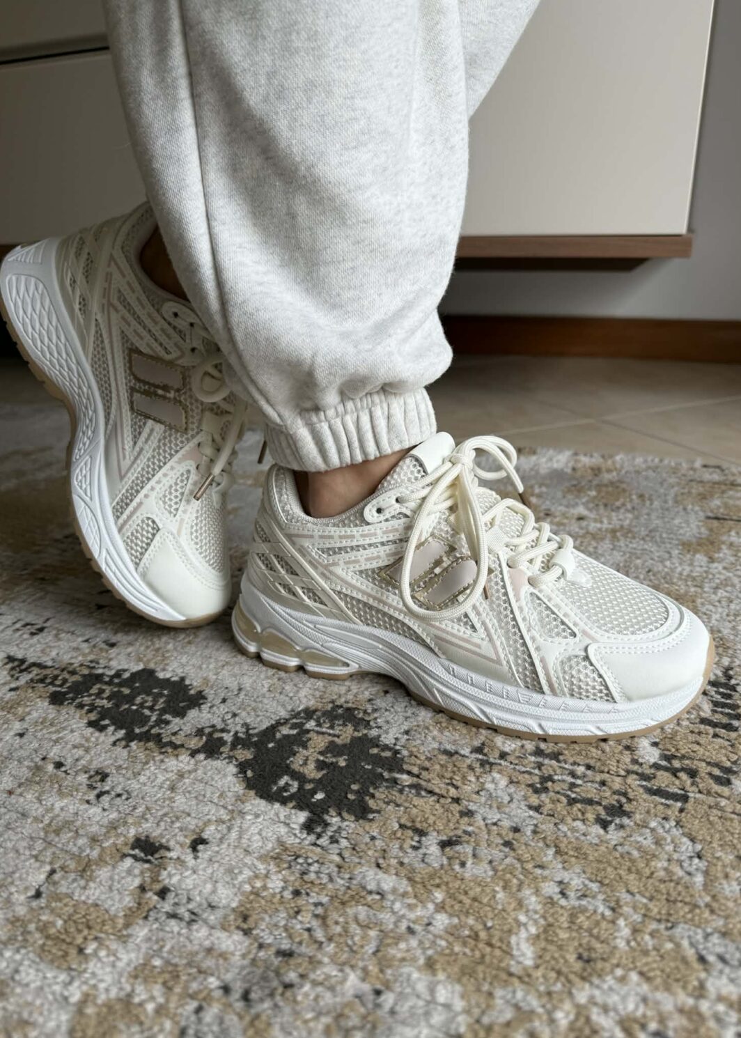 Ténis Desportivo Bege Conforto