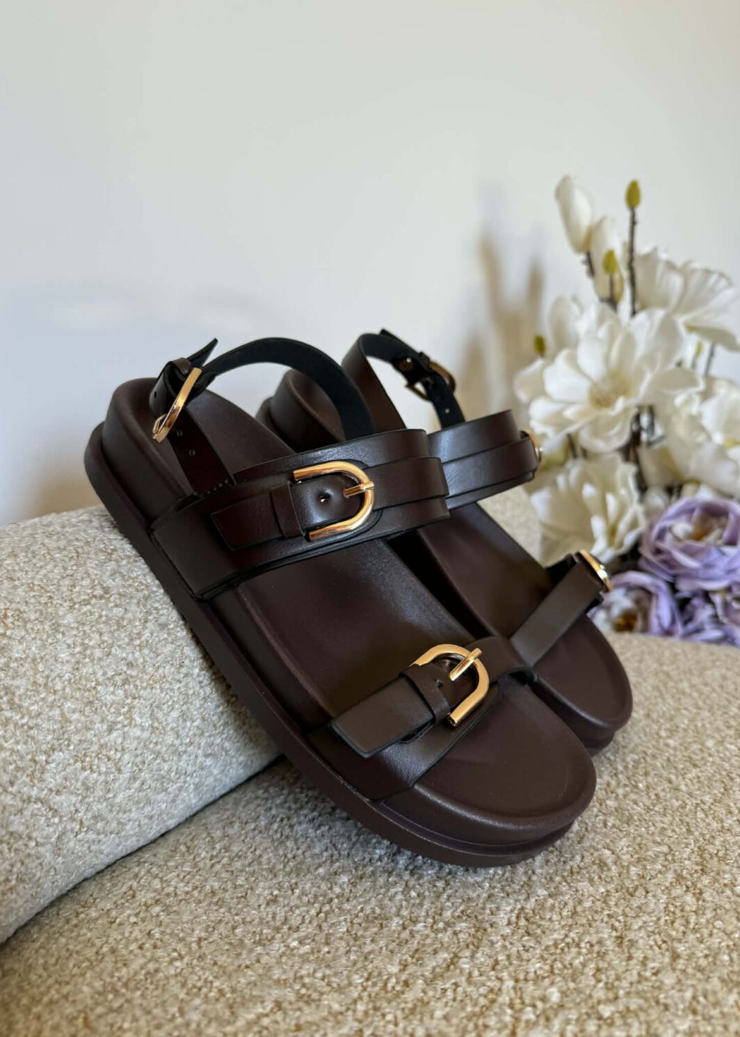 Sandália Buckles - Castanho