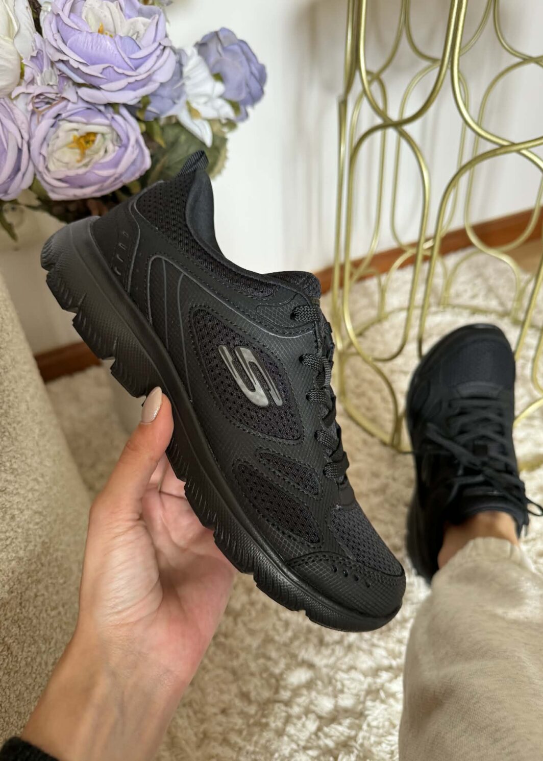 Skechers Summits - Suited