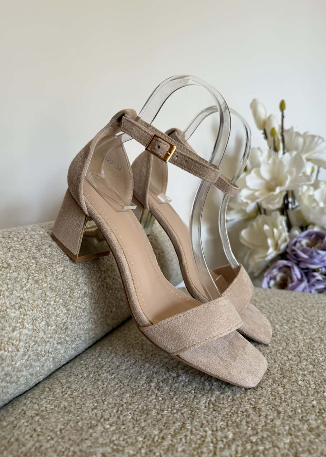 Sandália Elegante Bege