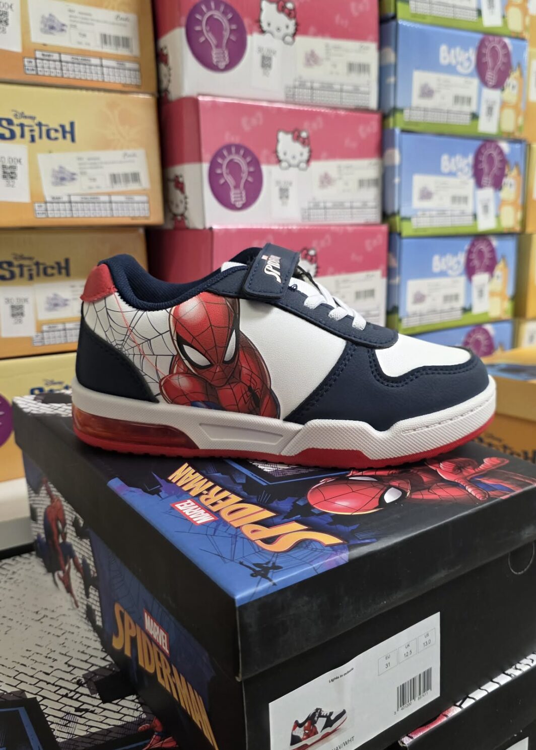 Sapatilha spiderman com luzes