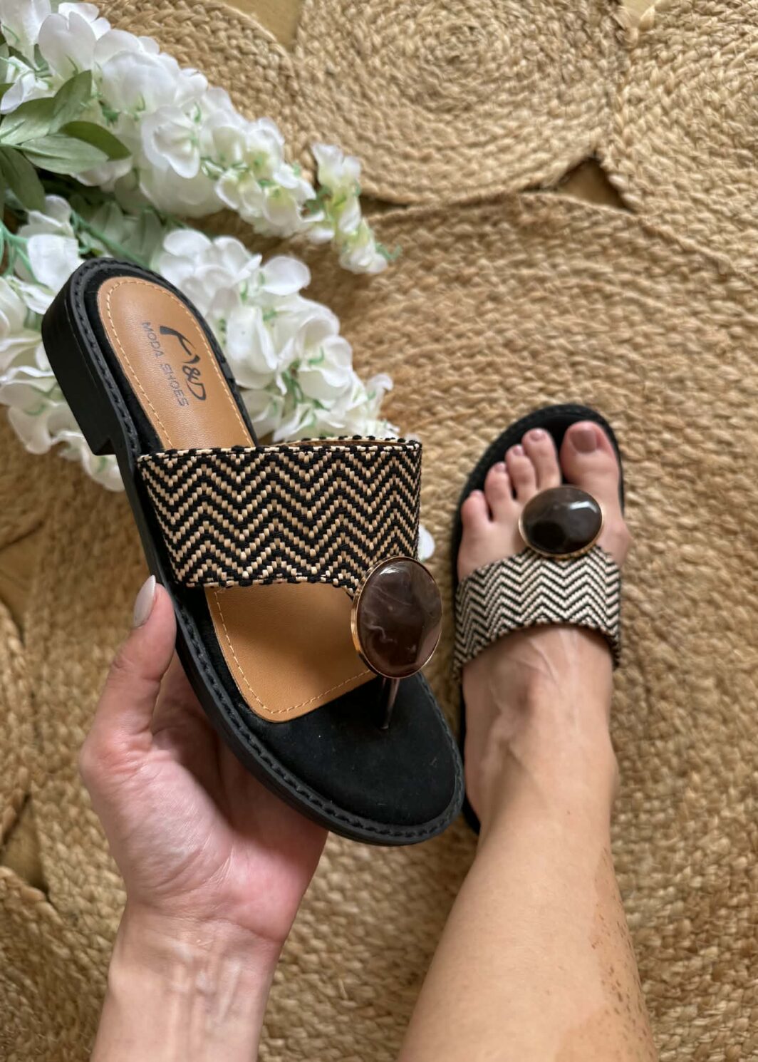 Chinelo Pedra Elegante - Preto