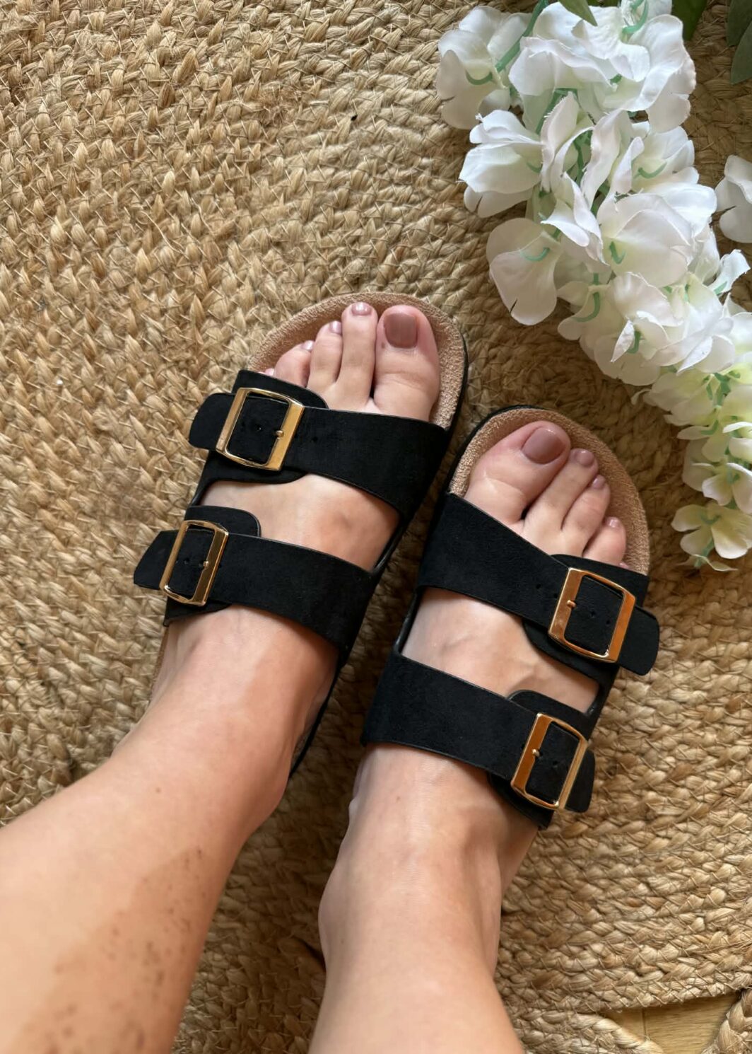 Chinelo Fivelas Ajustáveis - Preto