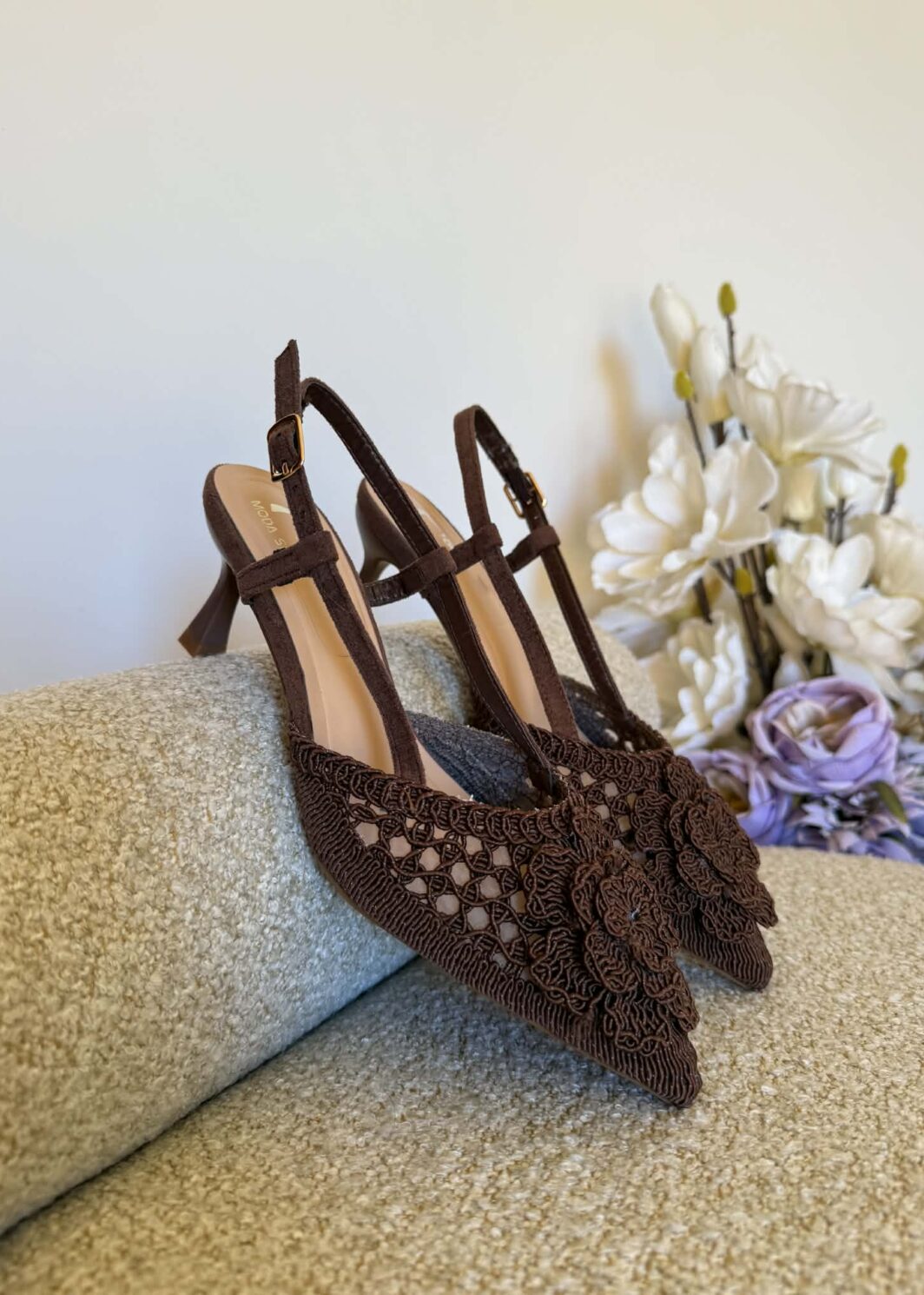 Slingback Trabalhado Florido - Castanho