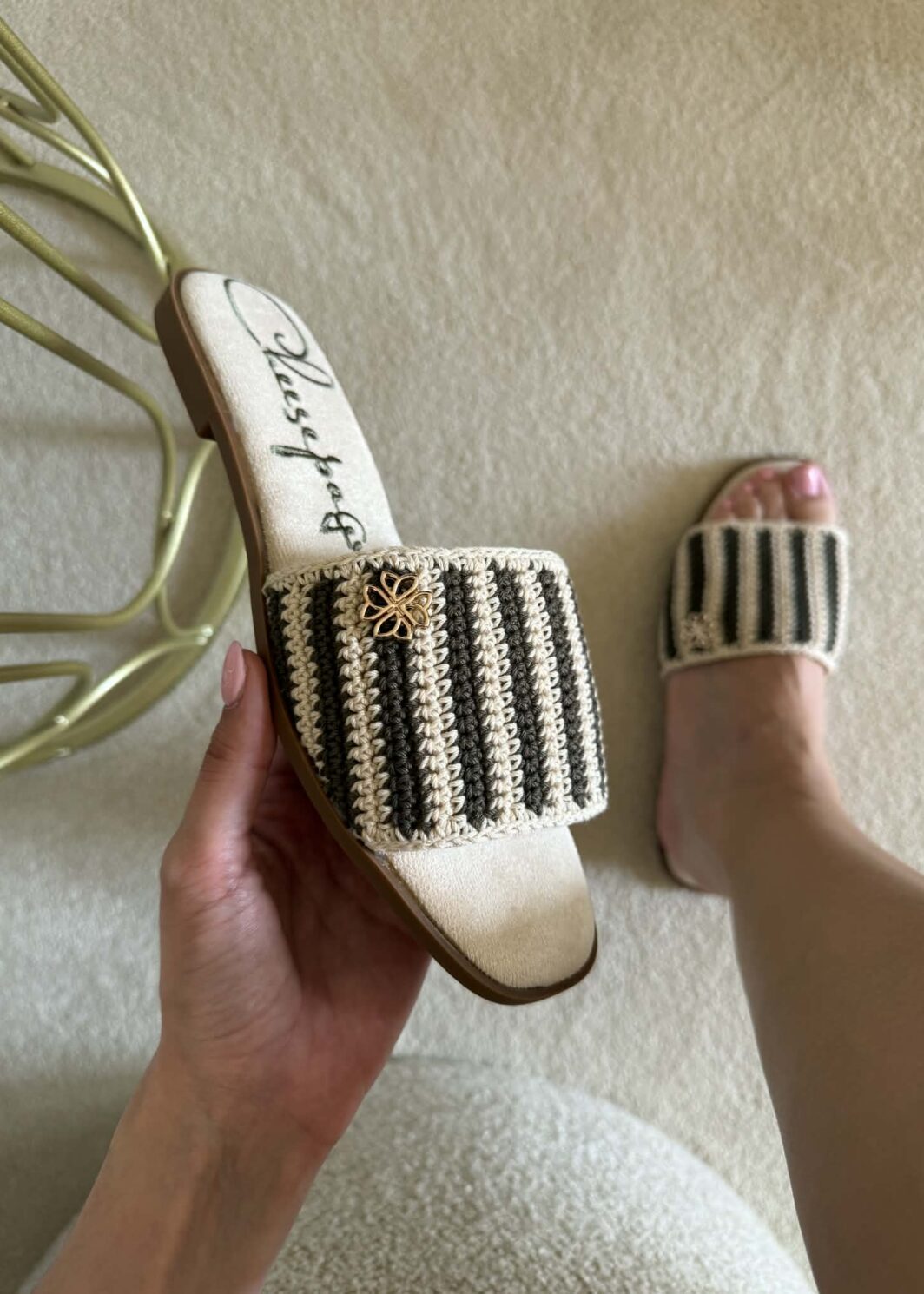 Chinelo Raso Crochet - Verde