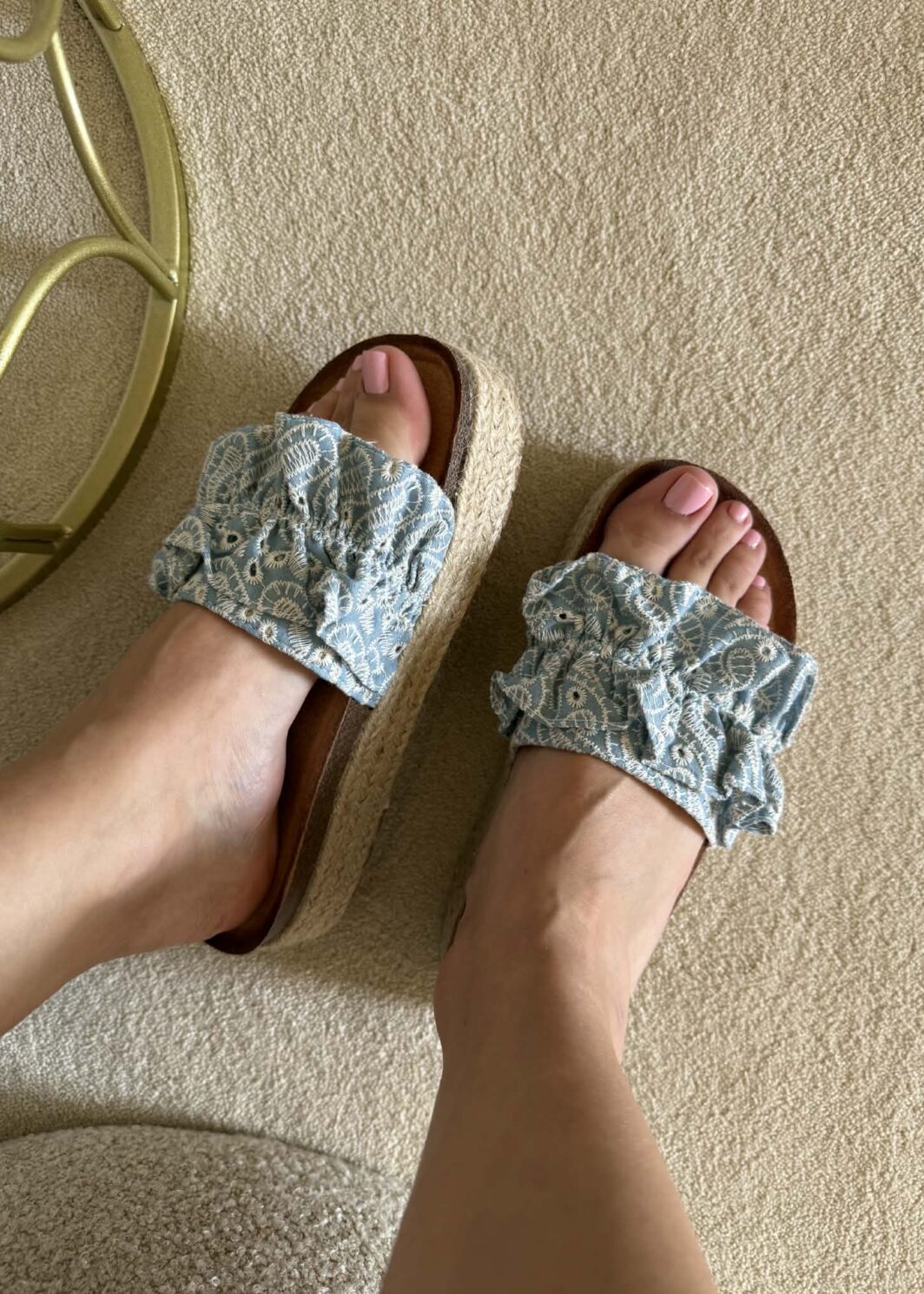 Chinelo Plataforma Folhos - Azul