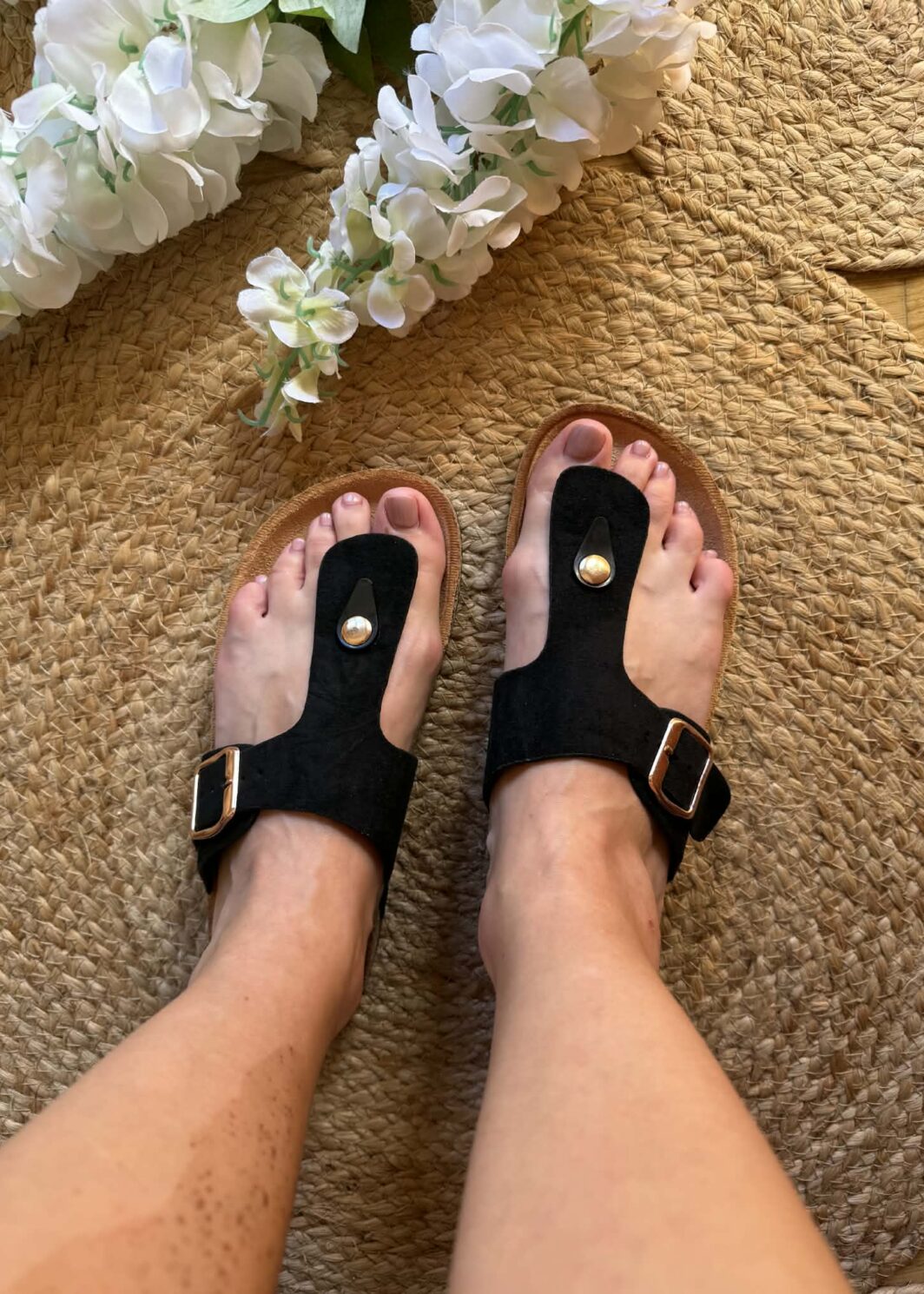 Chinelo de Dedo Com Fivela - Preto