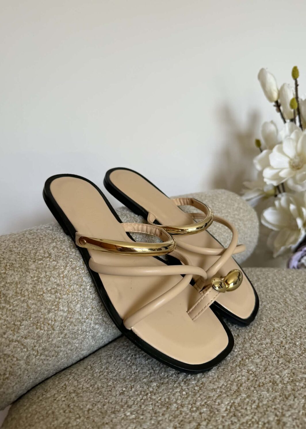 Chinelo Gold Details - Bege