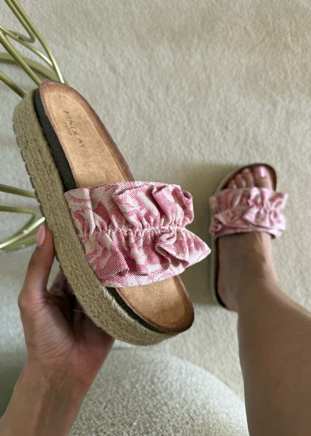 Chinelo Plataforma Folhos - Rosa